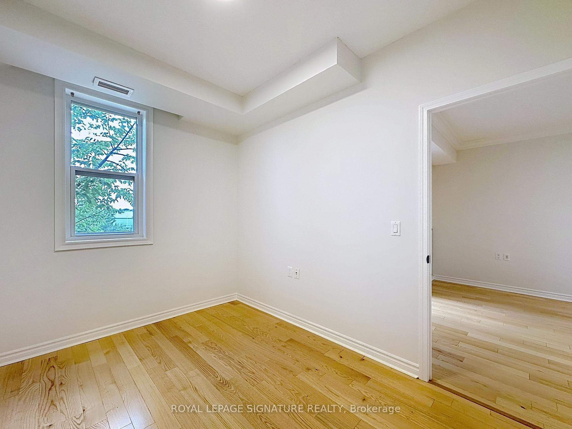 15450 Yonge Street Unit 210 photo 18