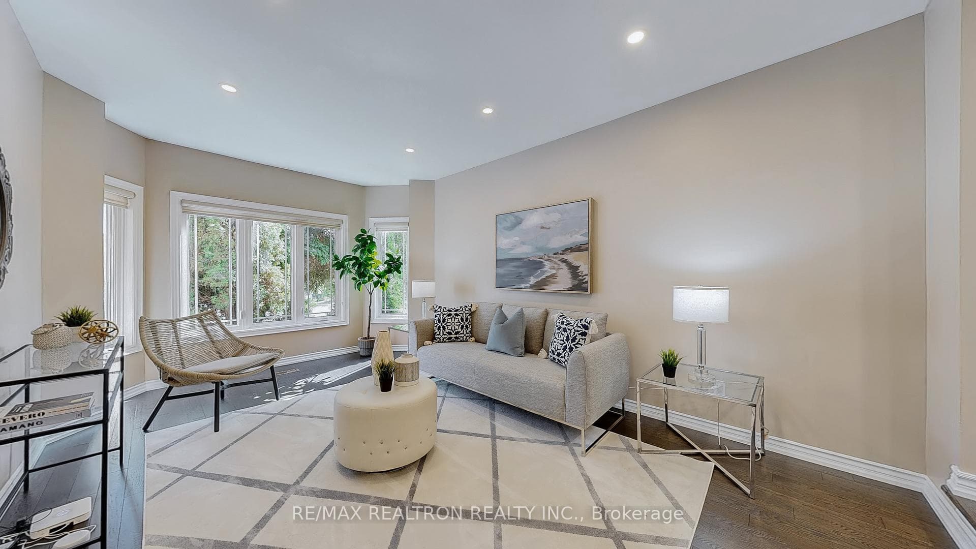 20 Edinburgh Drive photo 2