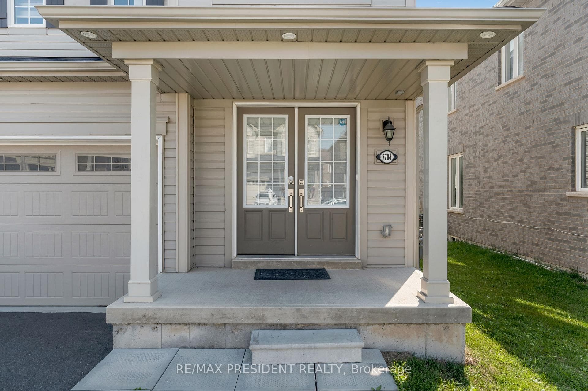 7704 Tupelo Crescent photo 4