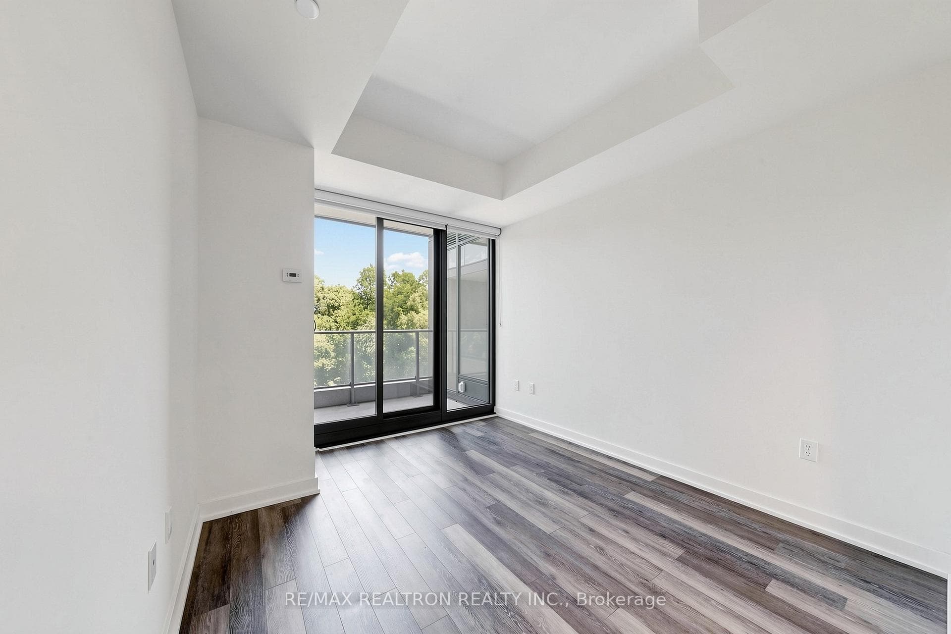 250 Lawrence Avenue Unit 701 photo 24