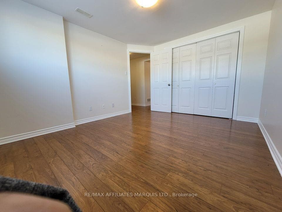 3218 NORTHDALE Drive photo 8