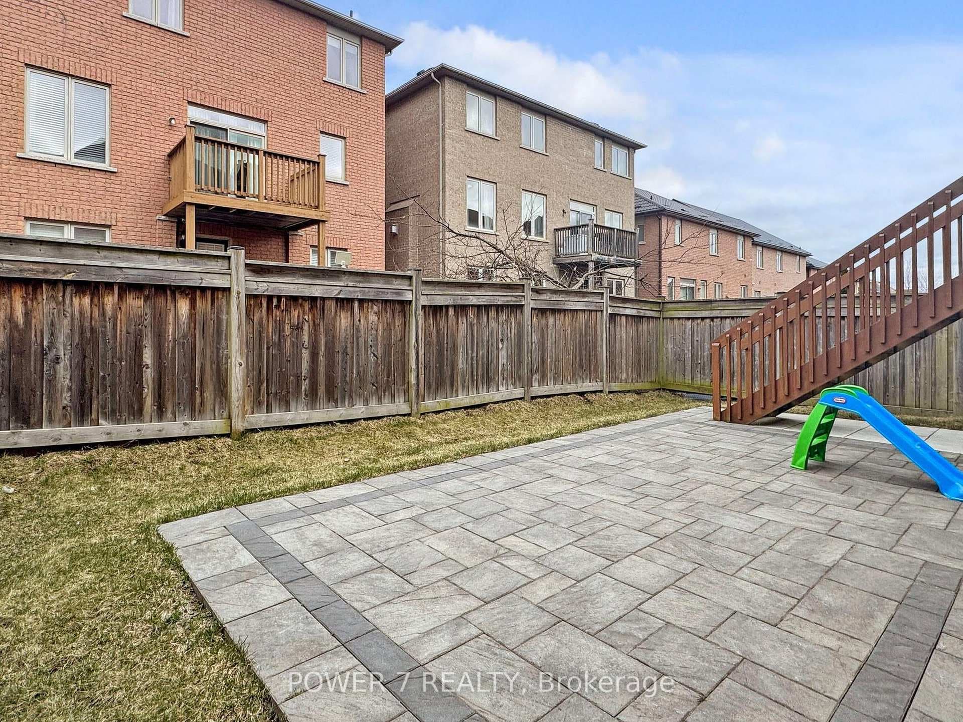 61 Estrella Crescent photo 36