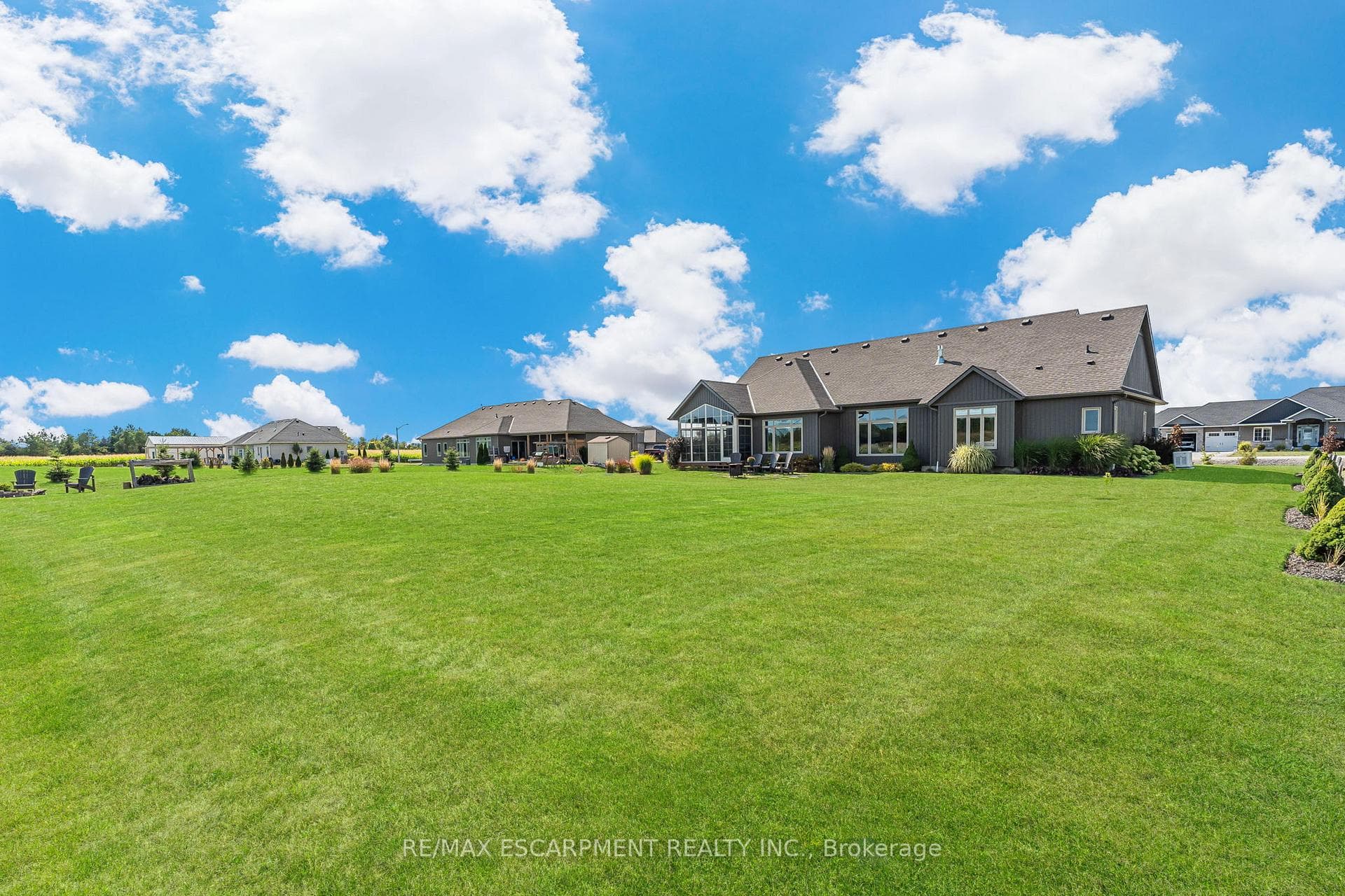 3 Silverthorne Court photo 37