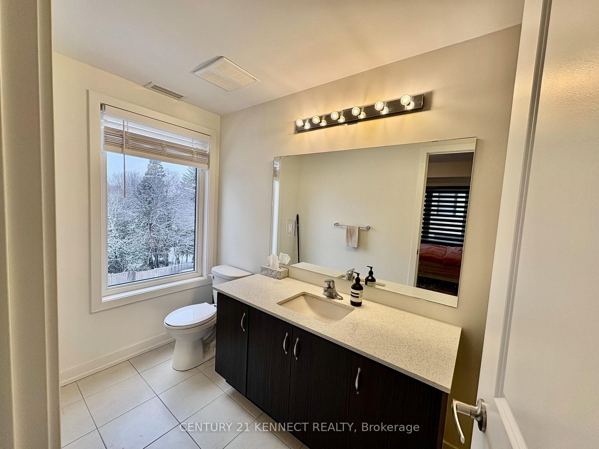 56 Elizabeth Street Unit 1406 photo 12