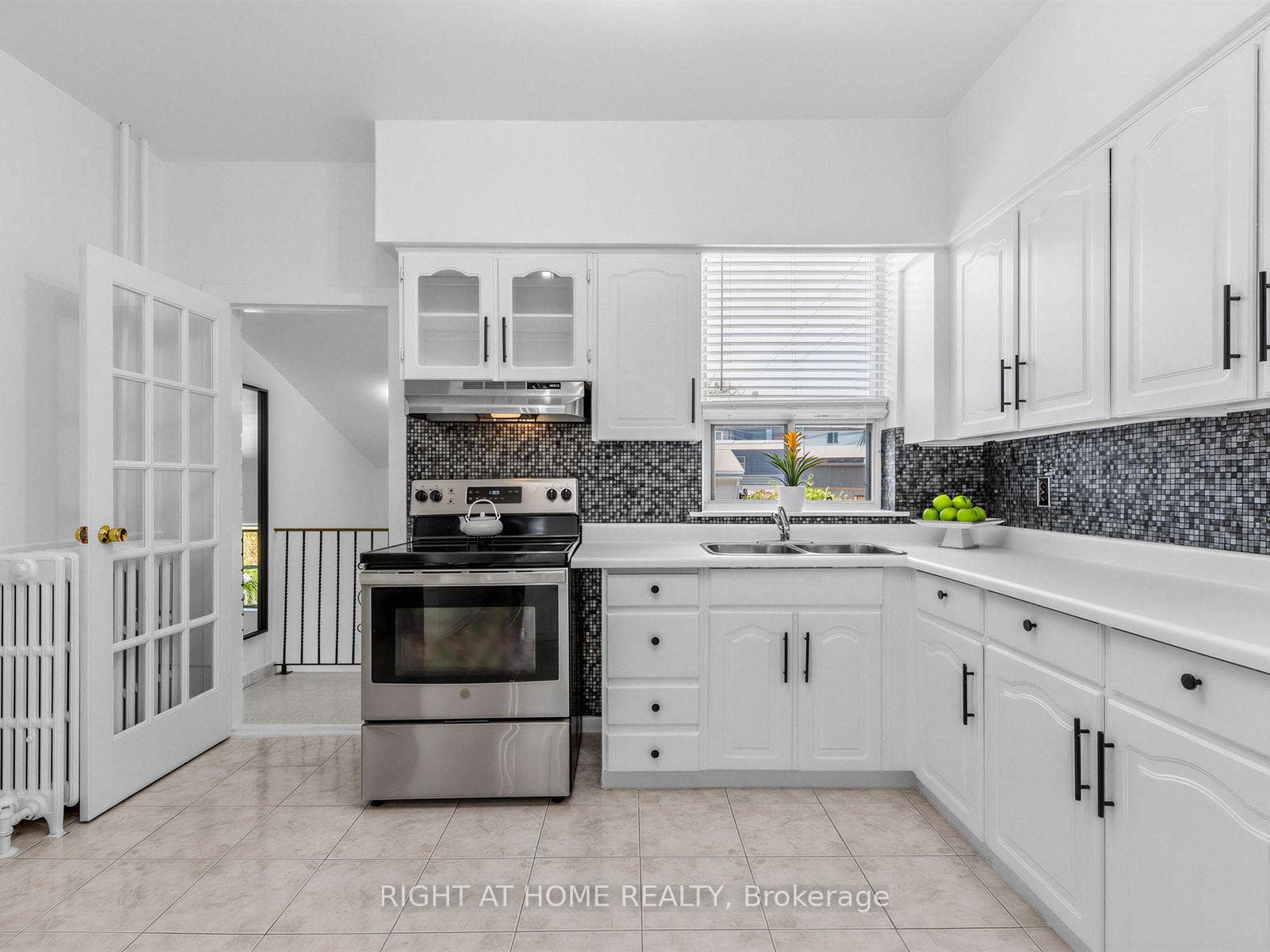 78 Symington Avenue photo 15