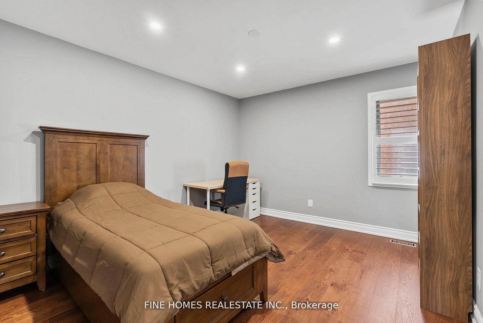 109 Angelina Avenue photo 18