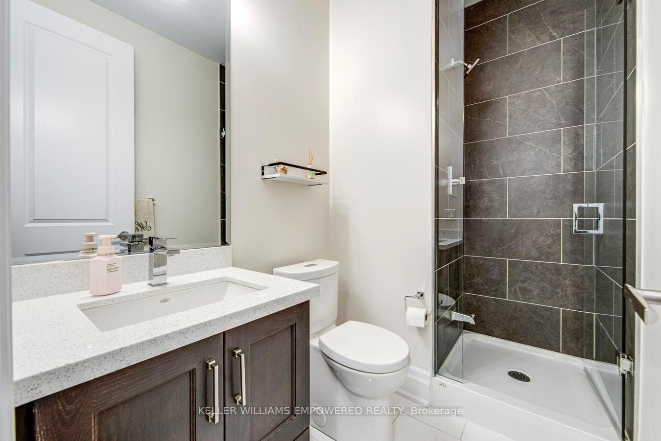 9075 Jane Street Unit 116 photo 15