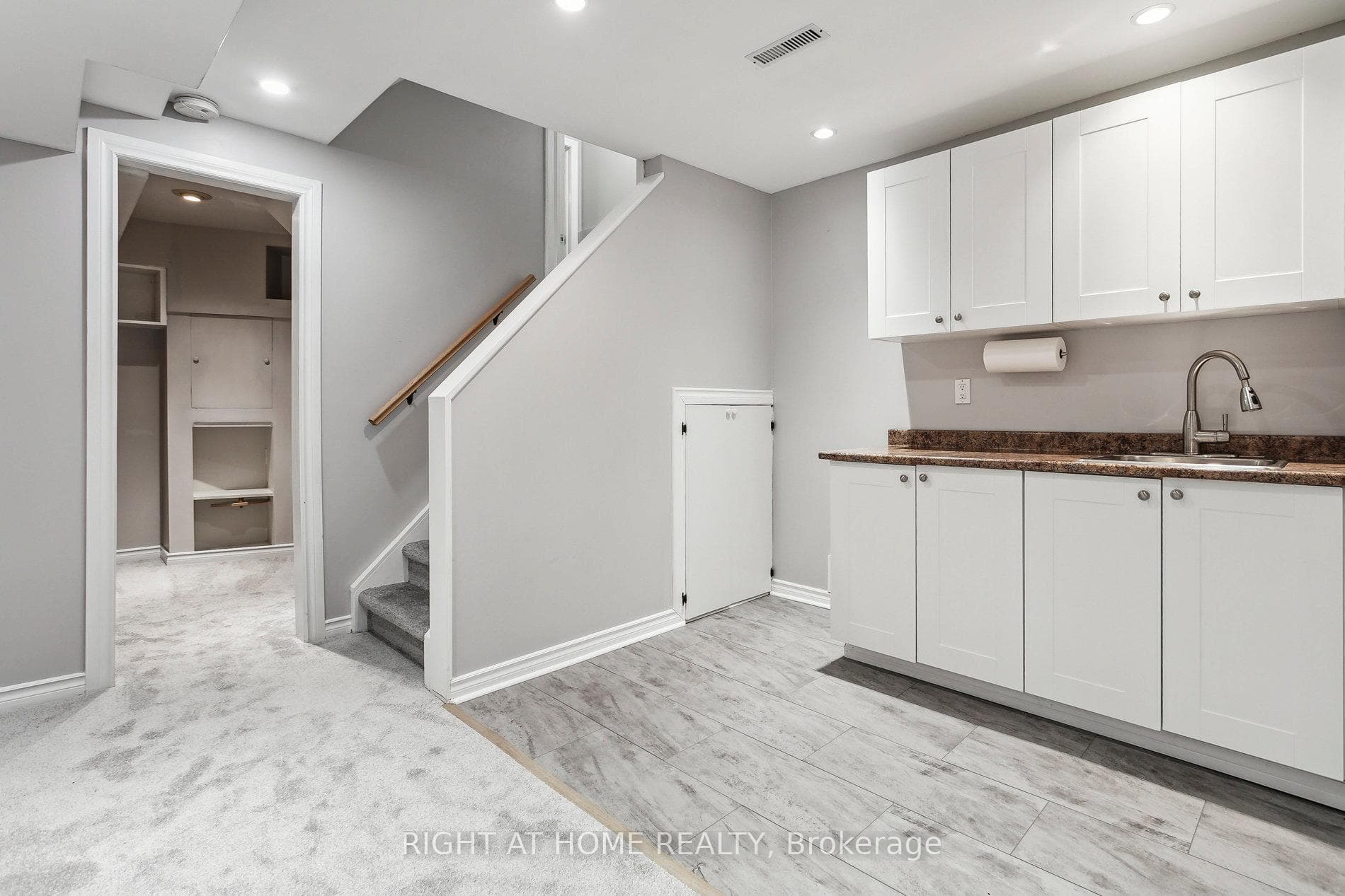 645 Porter Way photo 34