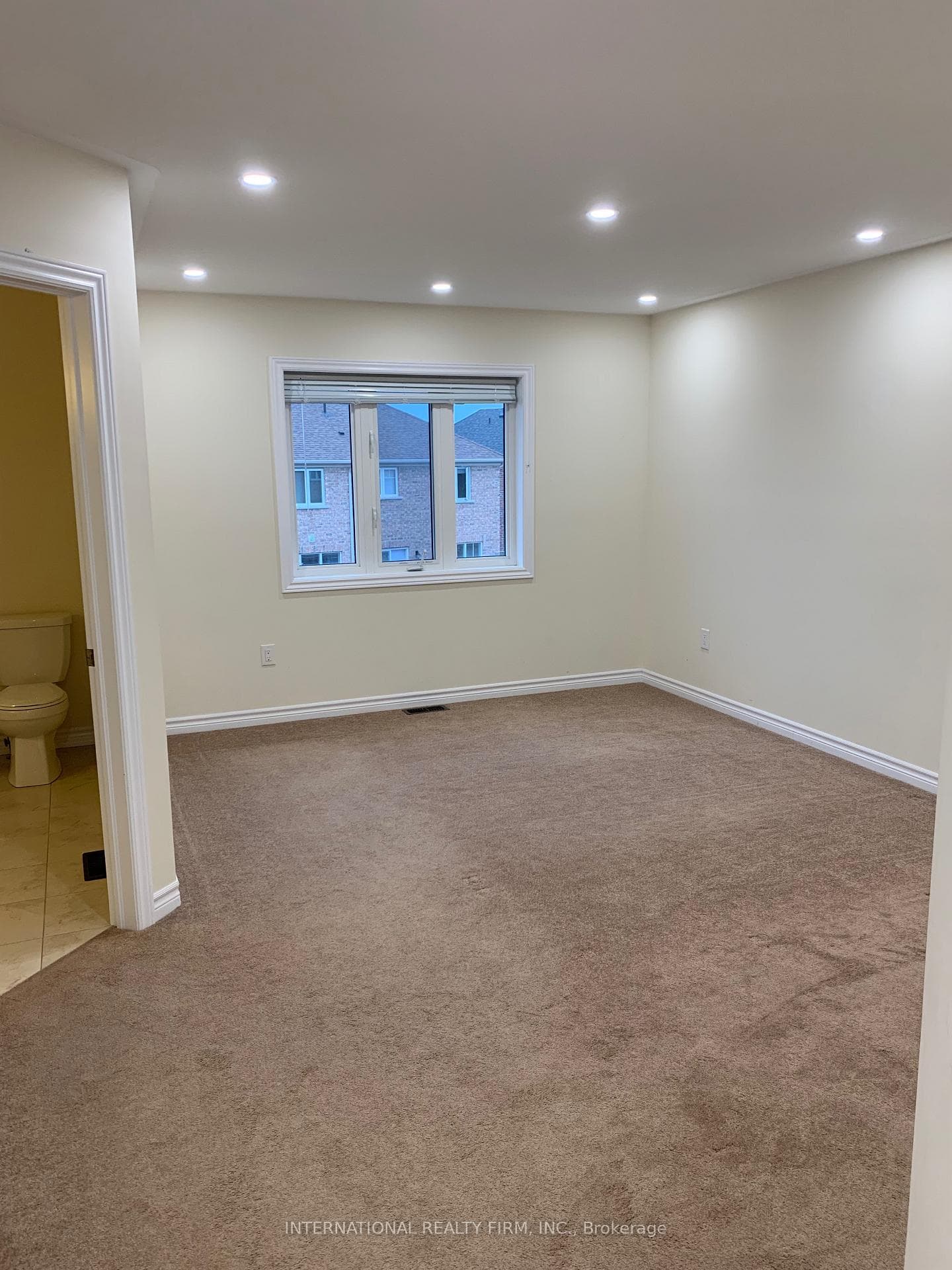 74 Fawnridge Road photo 20