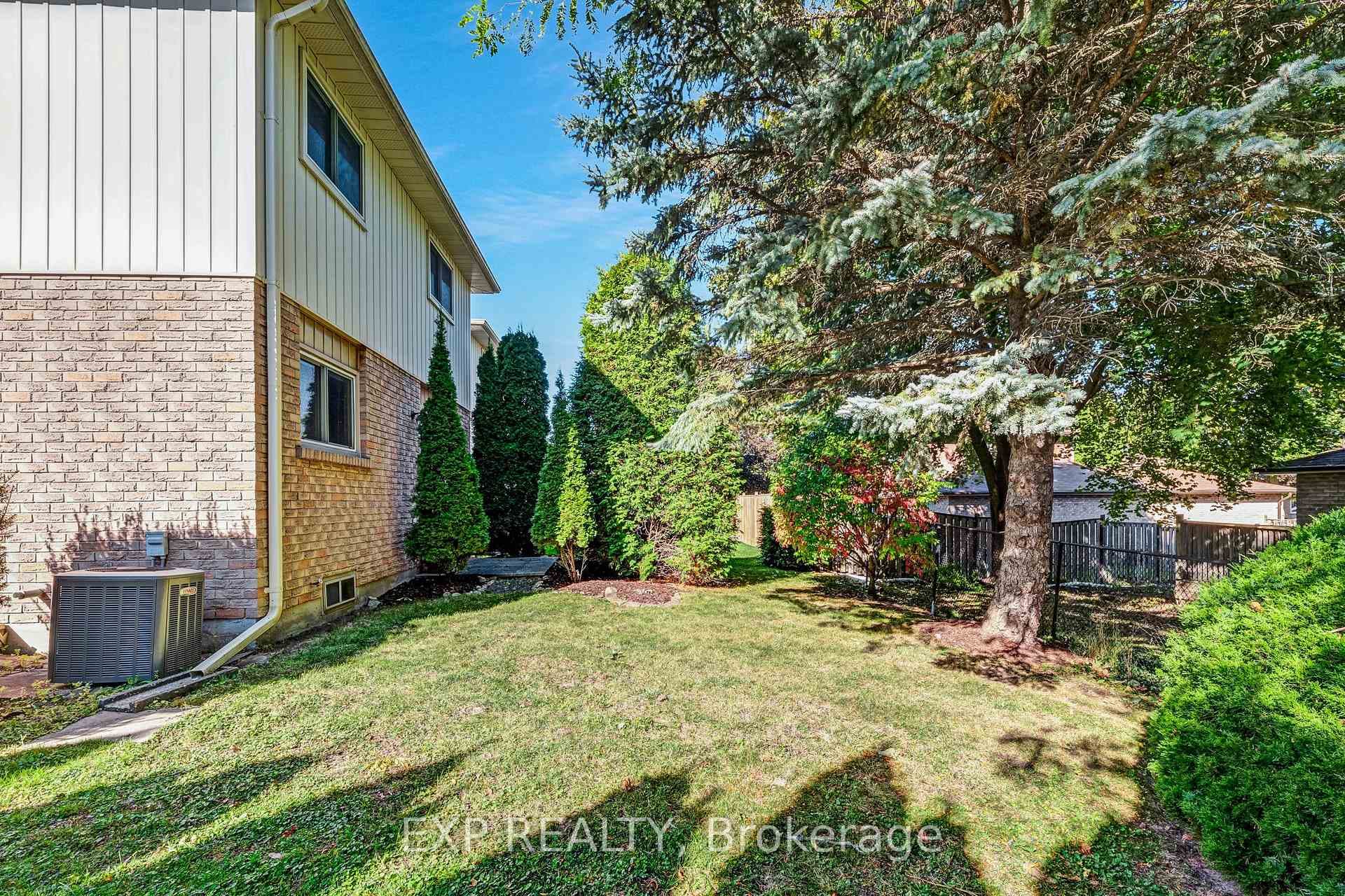 375 Ashworth Drive photo 37