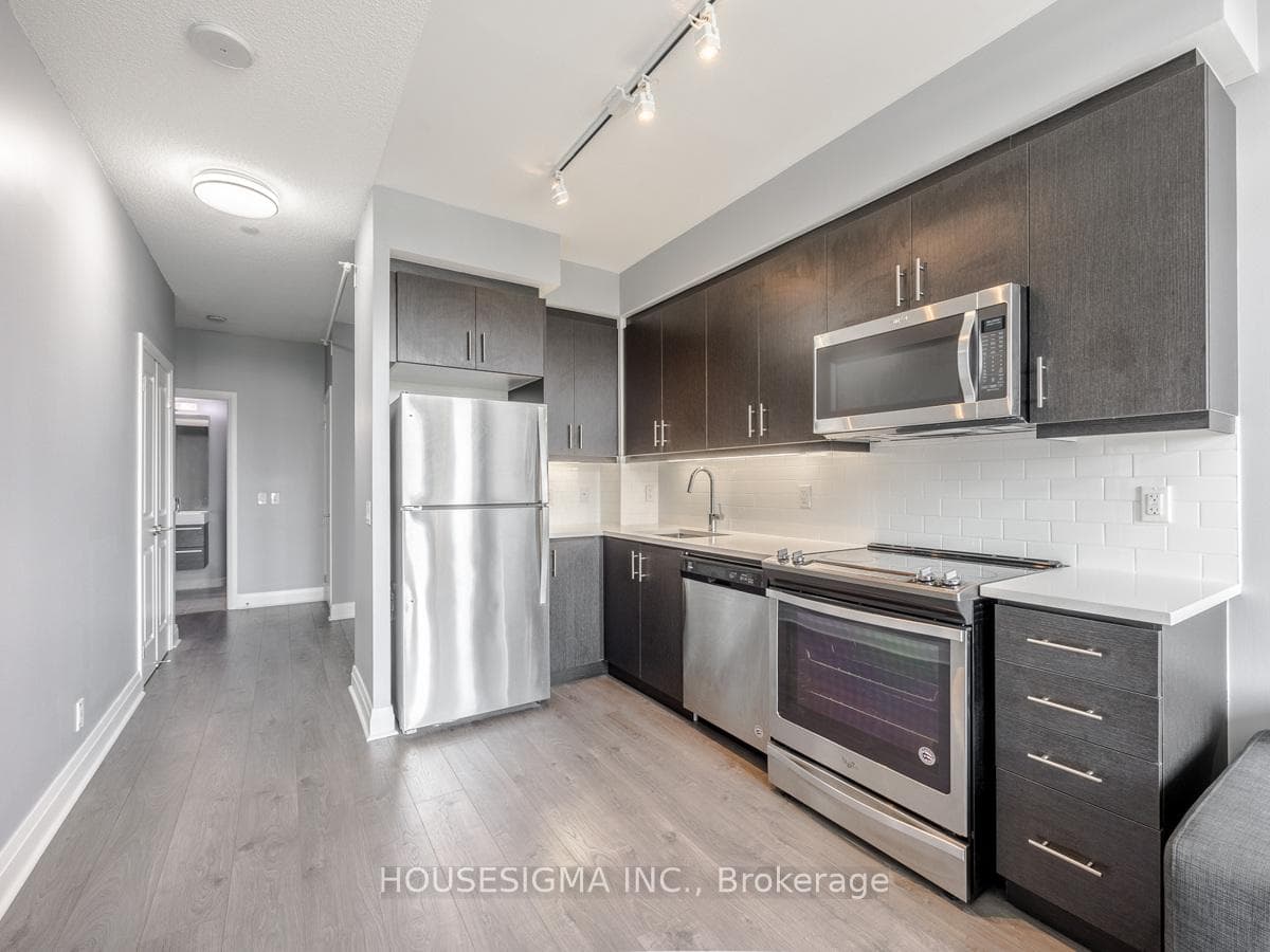 17 Zorra Street Unit 208 photo 5