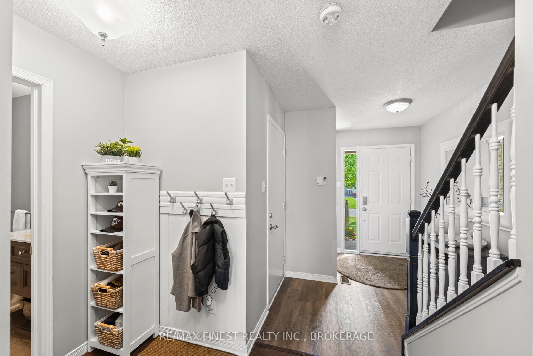 546 Garden Street photo 16
