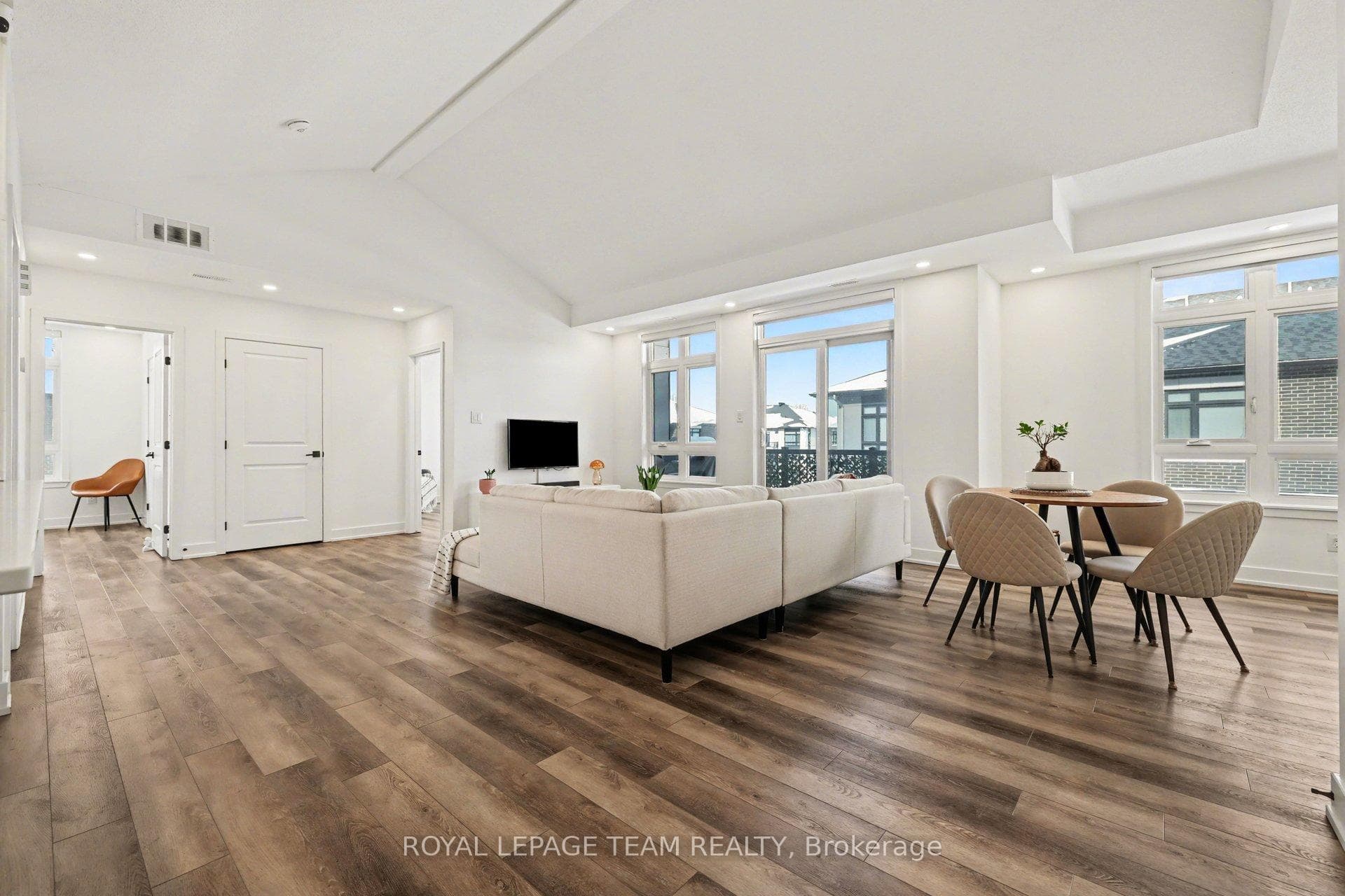 35 Overberg Way Unit I photo 7