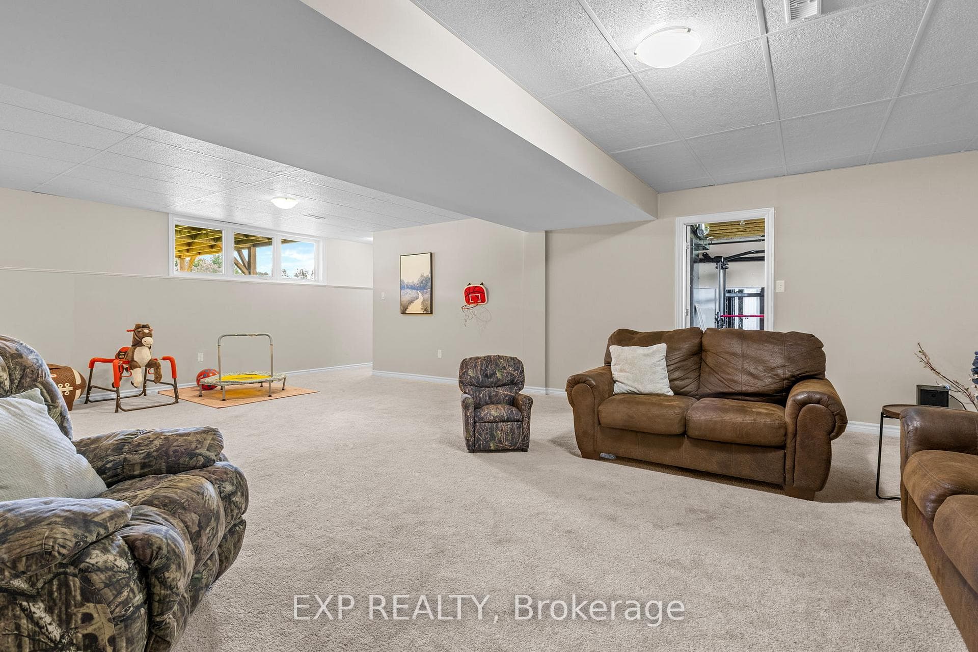 4153 Roger Stevens Drive photo 27