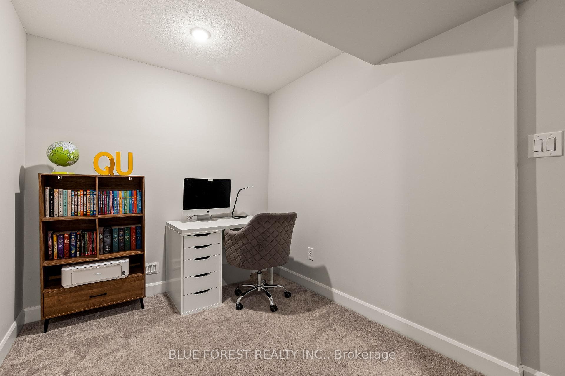 600 Guiness Way Unit 14 photo 32