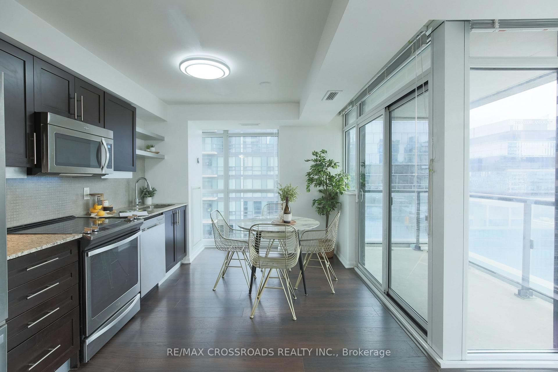 400 Adelaide Street Unit 2104 photo 12