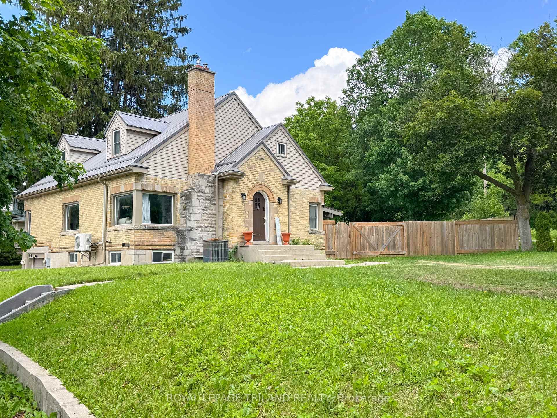 100 SUNSET Drive photo 2