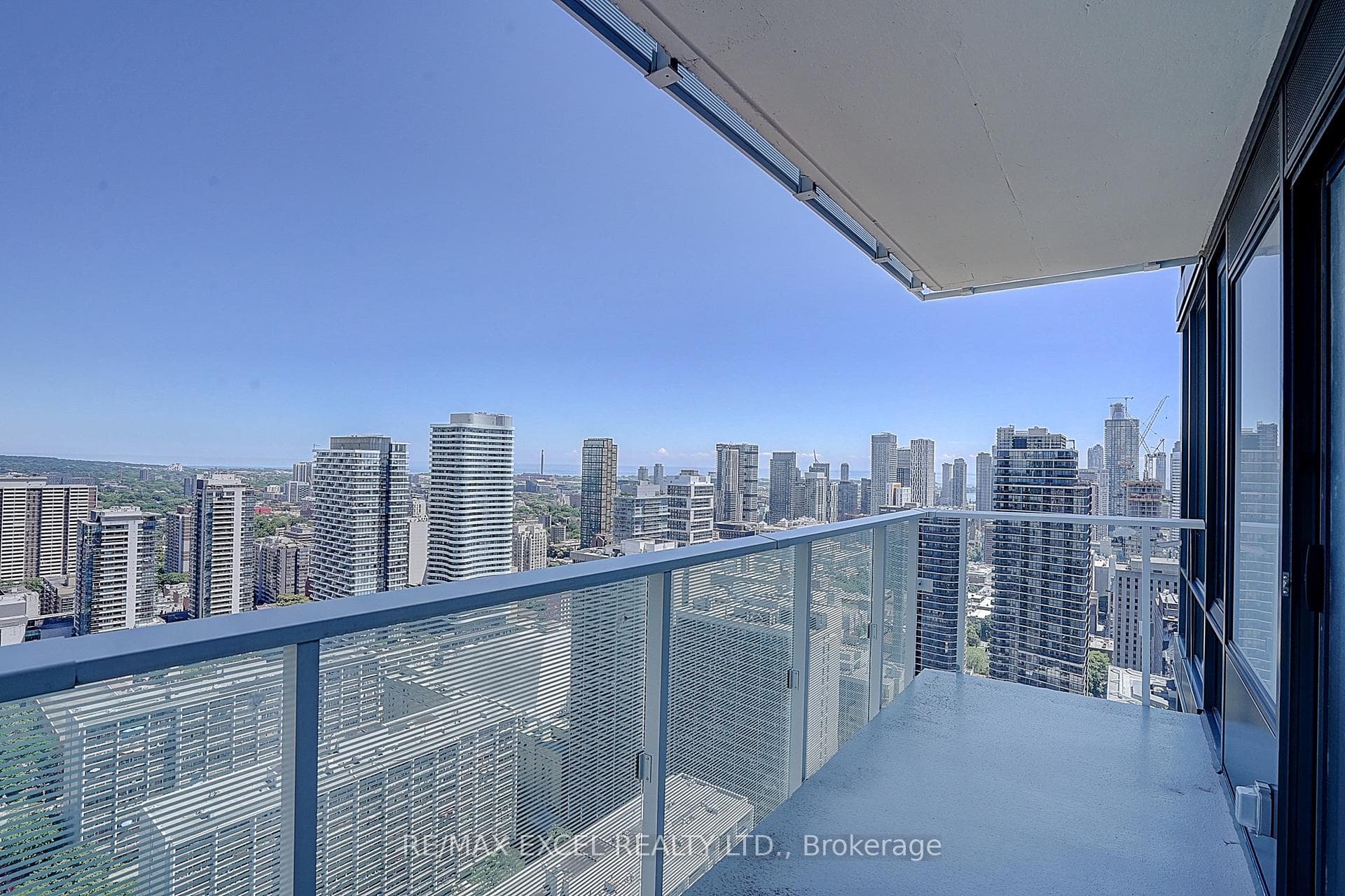 501 Yonge Street Unit 3509 photo 32