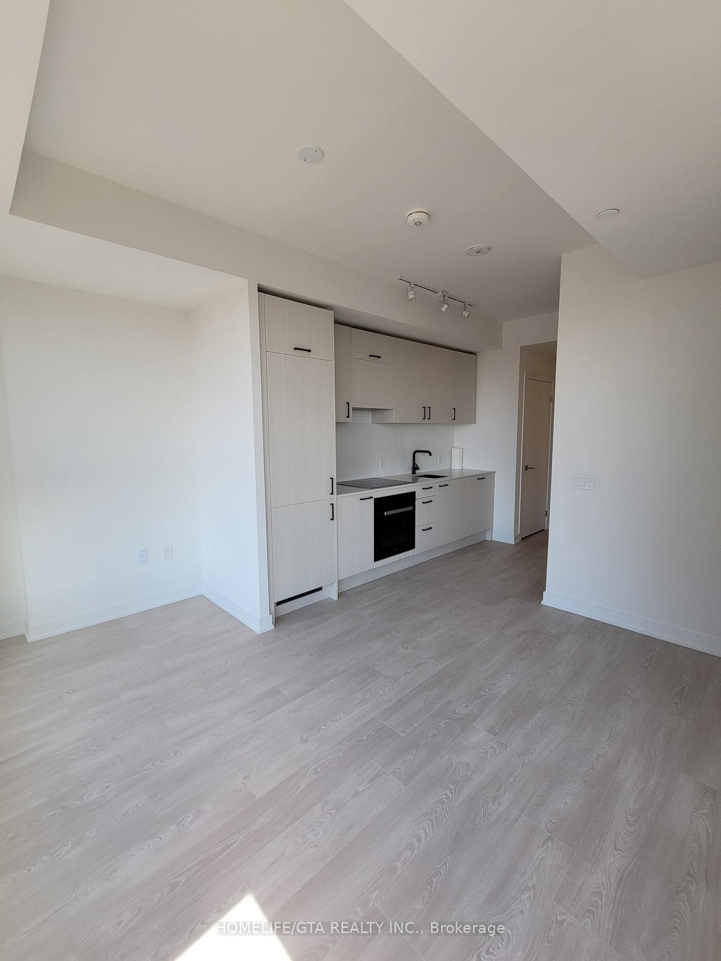 1 Quarrington Lane Unit 3104 photo 8