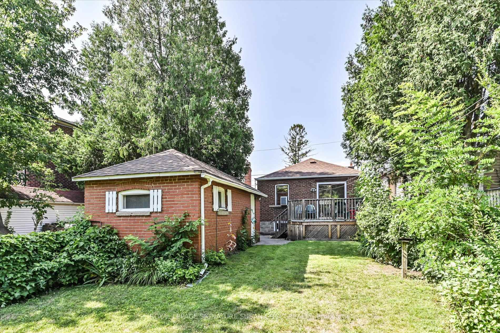 175 Woodville Avenue photo 30
