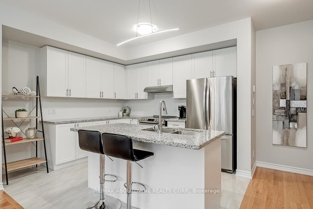 3048 Silvertip Common N/A photo 15