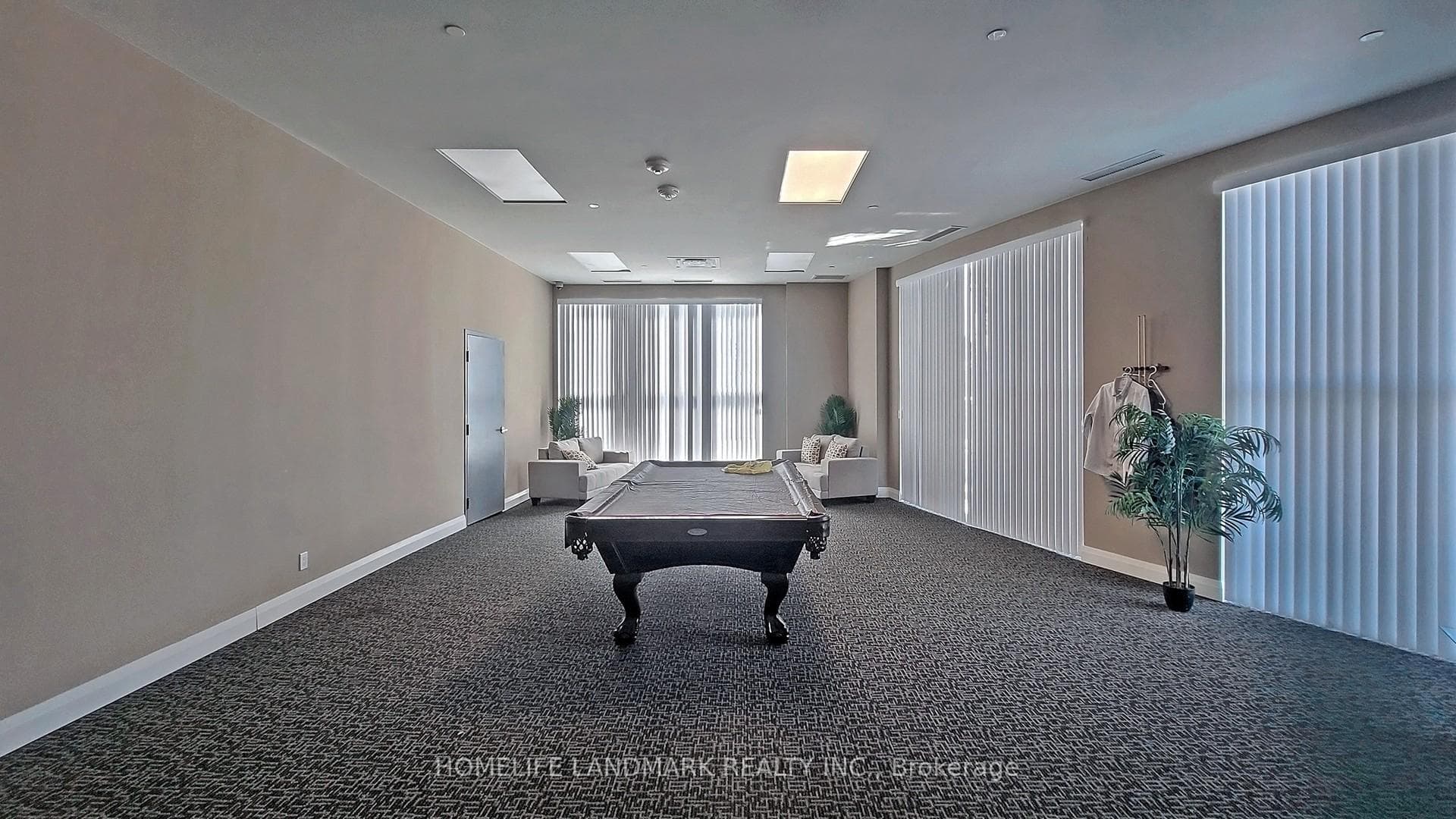 2150 LAWRENCE Avenue Unit 808 photo 31