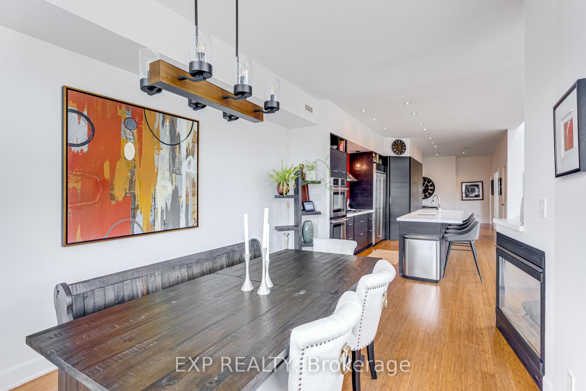 160 Fallingbrook Road Unit 212 photo 12
