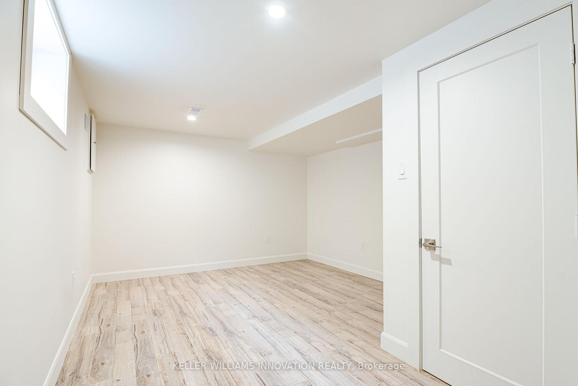 81 Culver Crescent Unit B photo 23