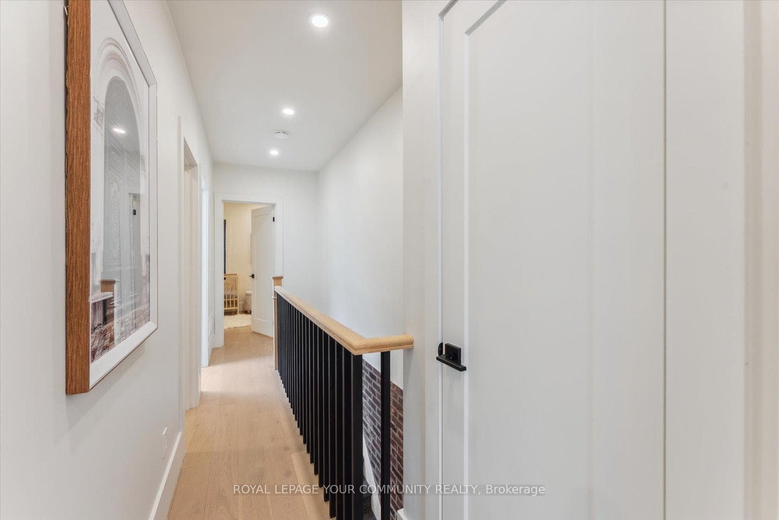 12 Lamb Avenue photo 18