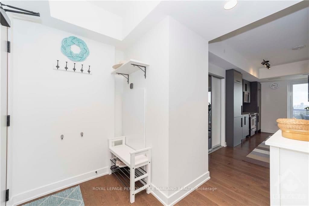 560 RIDEAU Street Unit 1208 photo 19