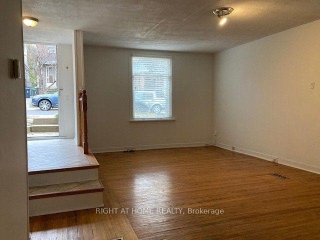 52 Beresford Avenue photo 5