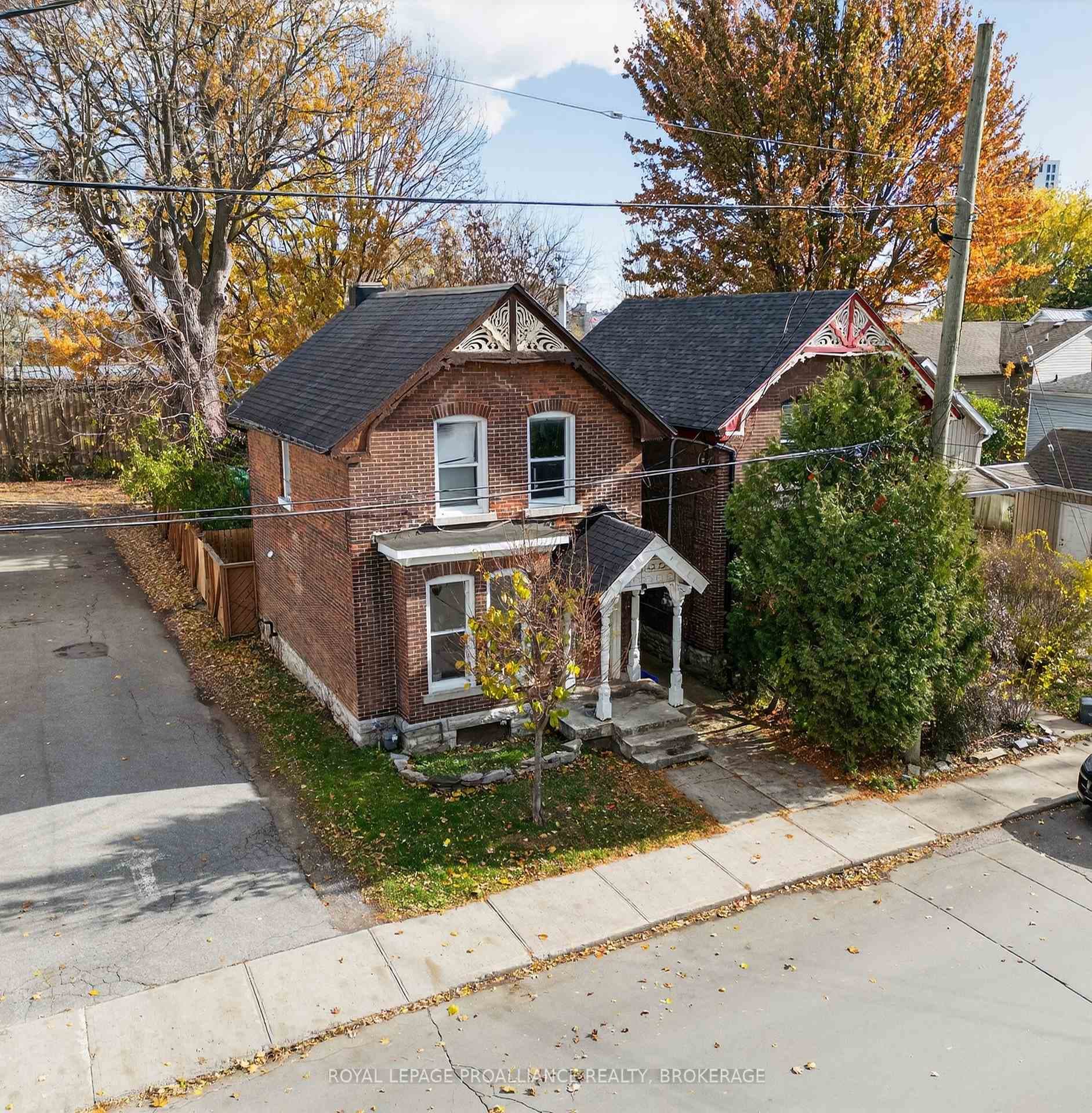 407 Bagot Street photo 34