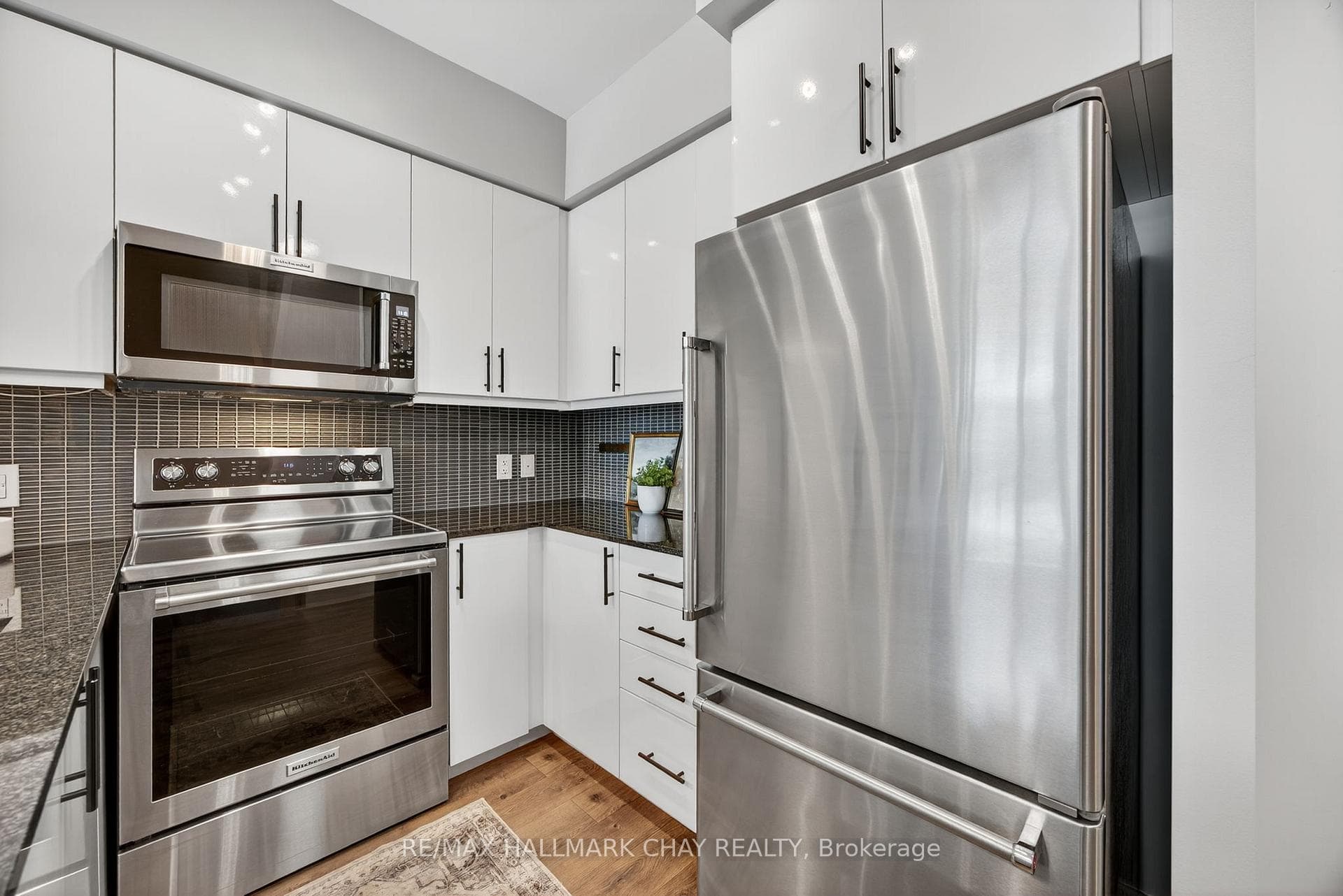 70 Lanark Avenue Unit TH3 photo 13