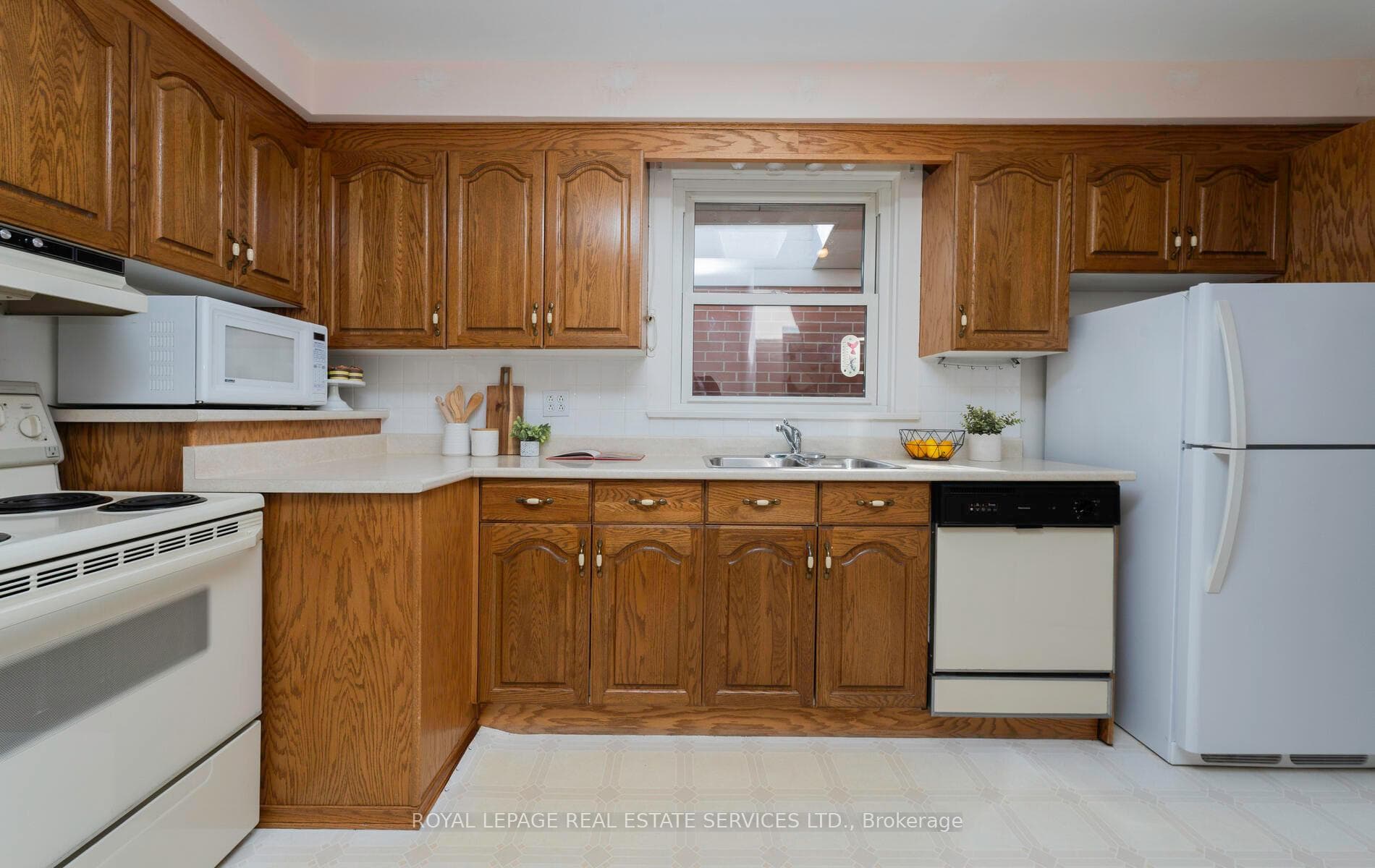 Bright Kitchen, Window + Skylight