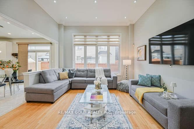106 Watsonbrook Drive photo 8