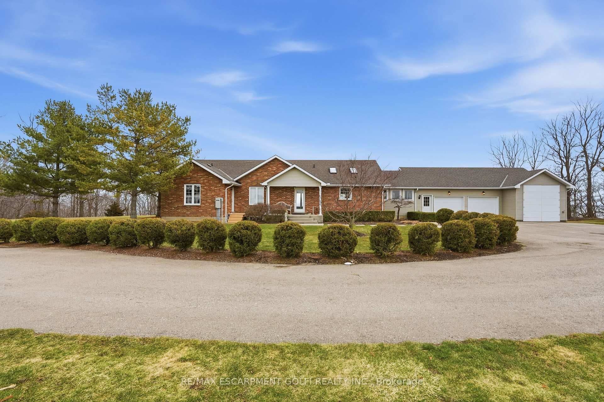 648 FRONT Road photo 5