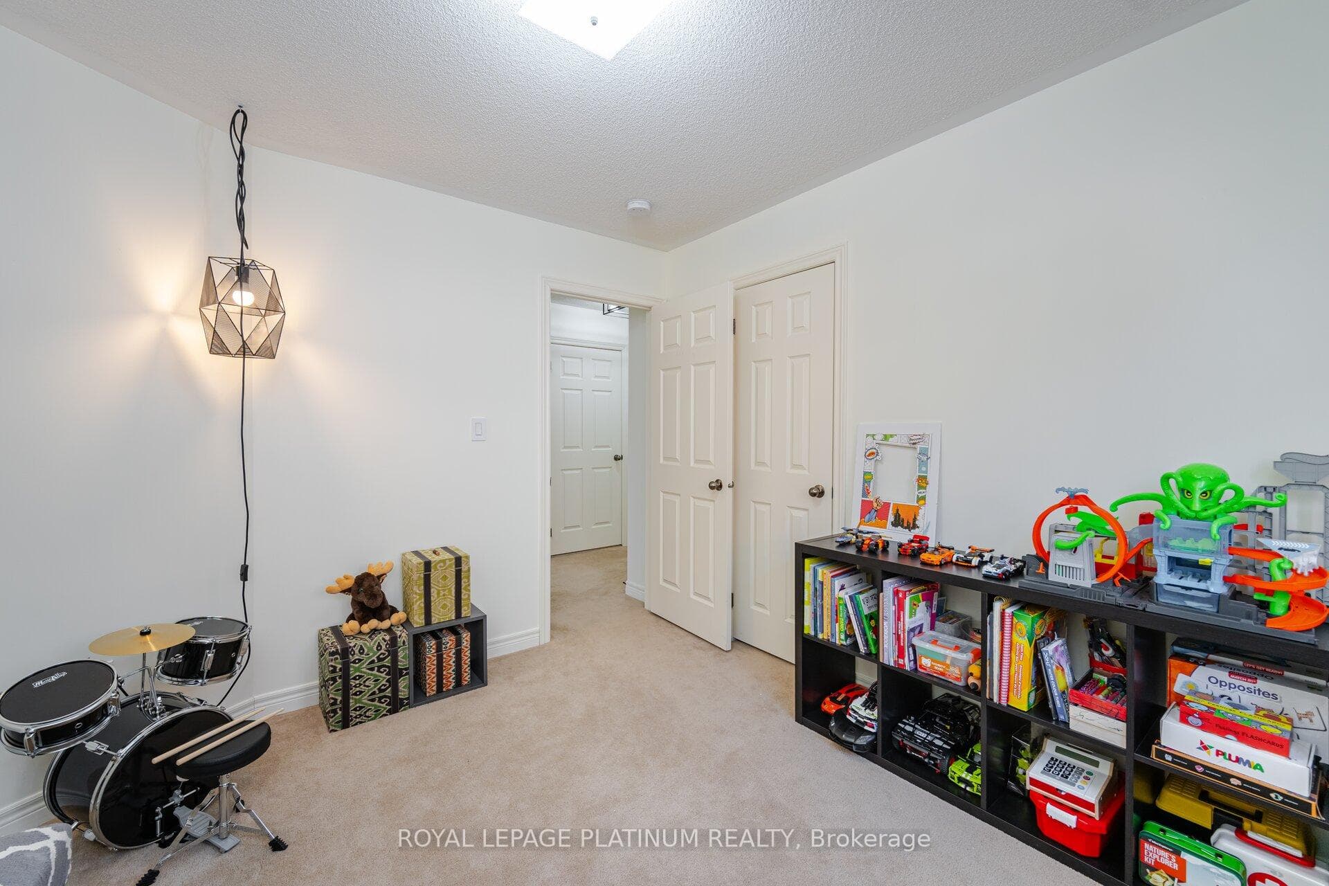 13 Isaac Devins Boulevard photo 25