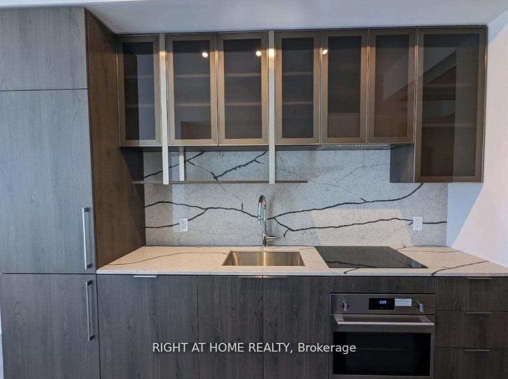 15 Holmes Avenue Unit 1703 photo 18