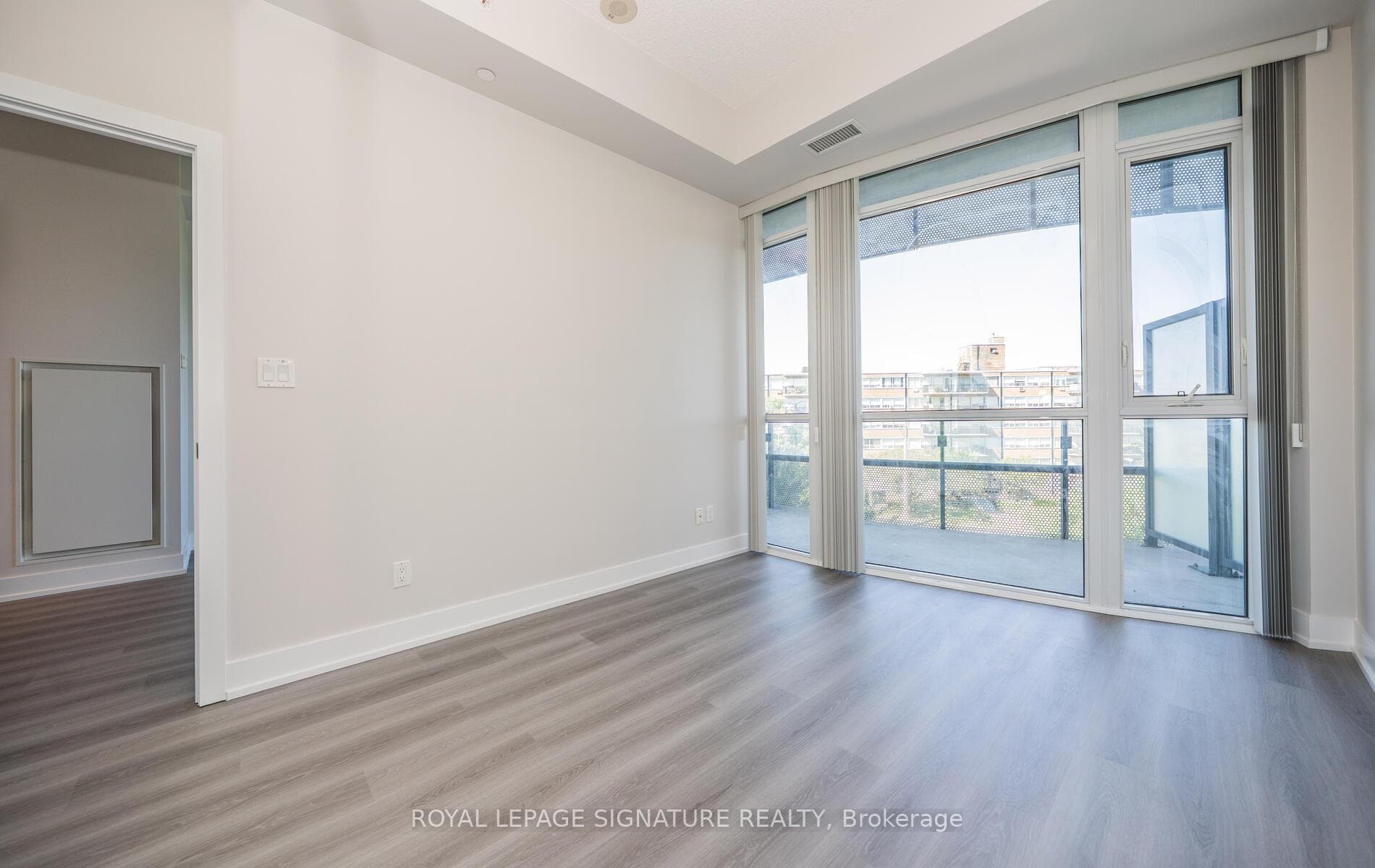 99 The Donway N/A Unit 406 photo 17