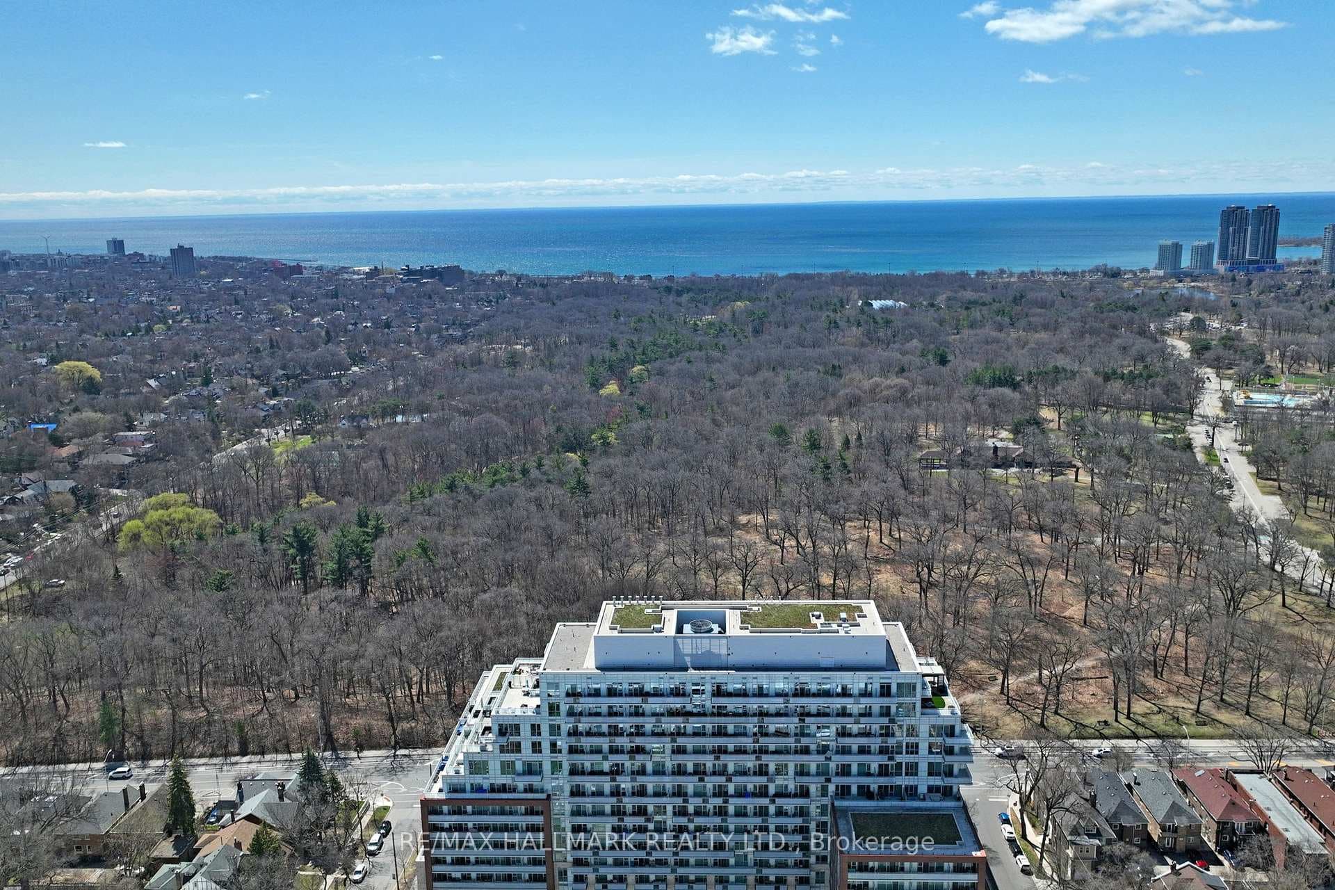 1830 Bloor Street Unit TH 110 photo 42
