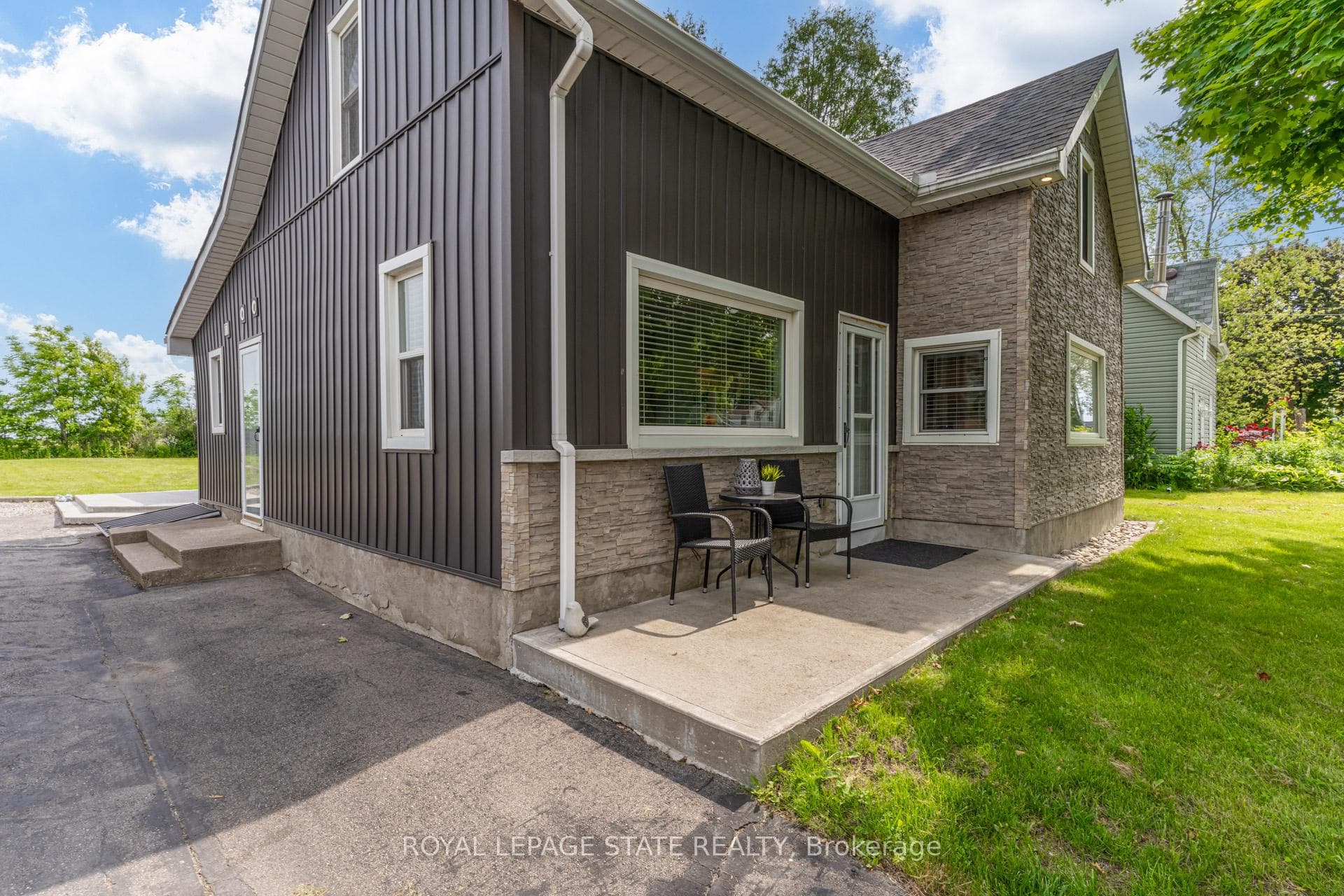 9056 Airport Road photo 6