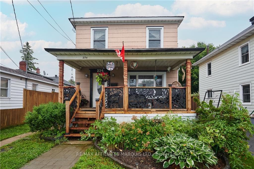 234 FIFTH Street photo 1