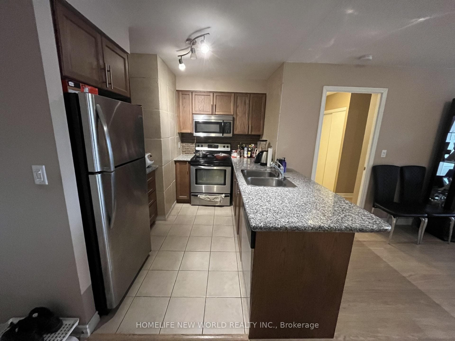 18 Harding Boulevard Unit 504 photo 12