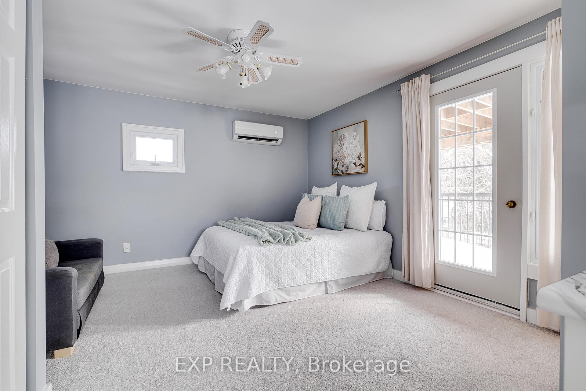 77 Borden Avenue photo 22