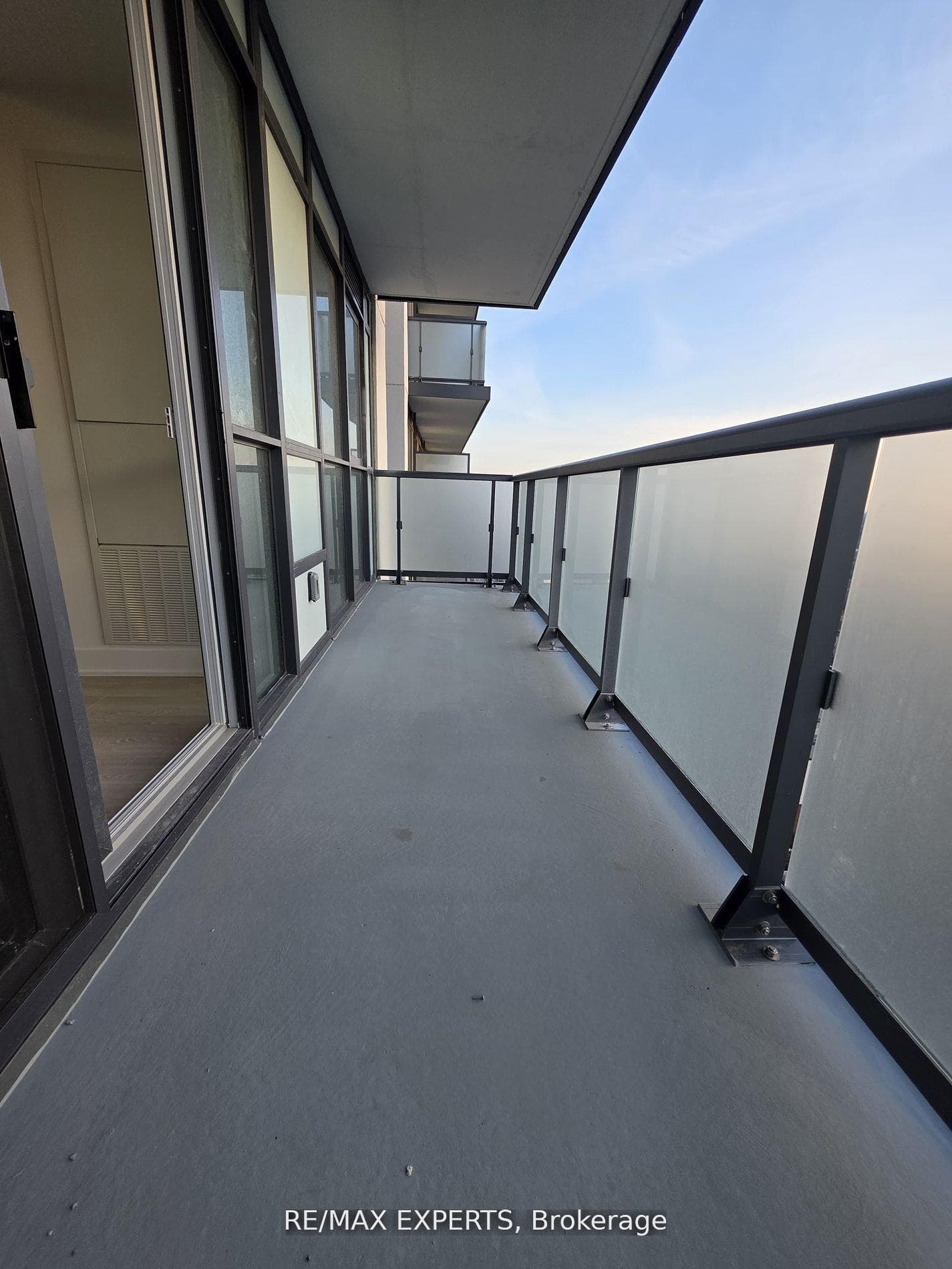 2545 Simcoe Street Unit 2414 photo 14