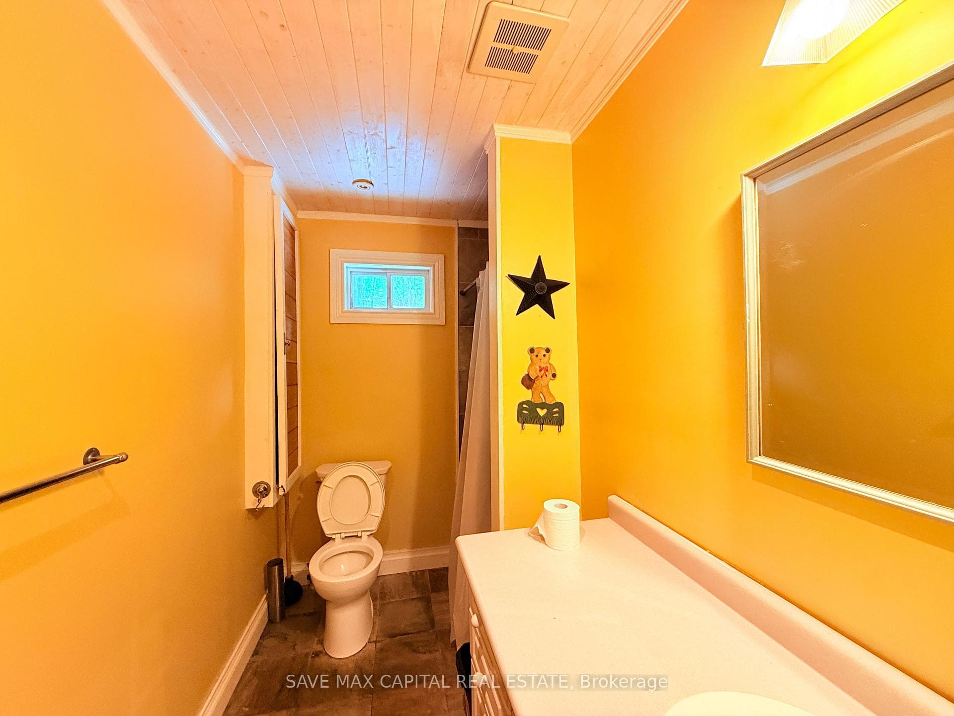 1080 Johnson Bay Road photo 4