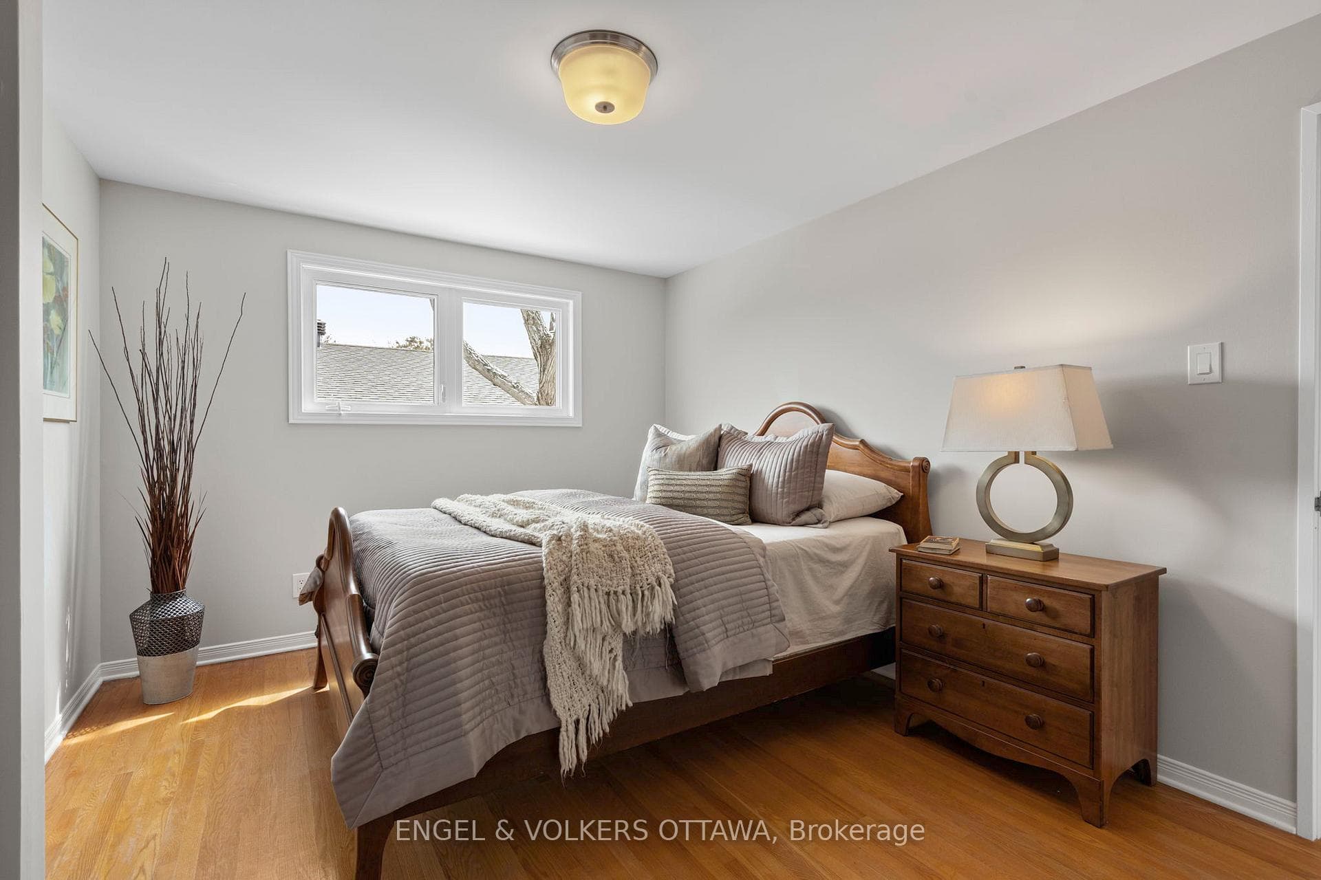2125 Valley Drive photo 18