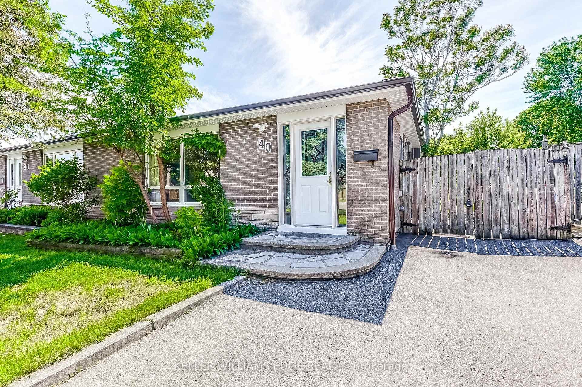 40 Glenvale Boulevard photo 4