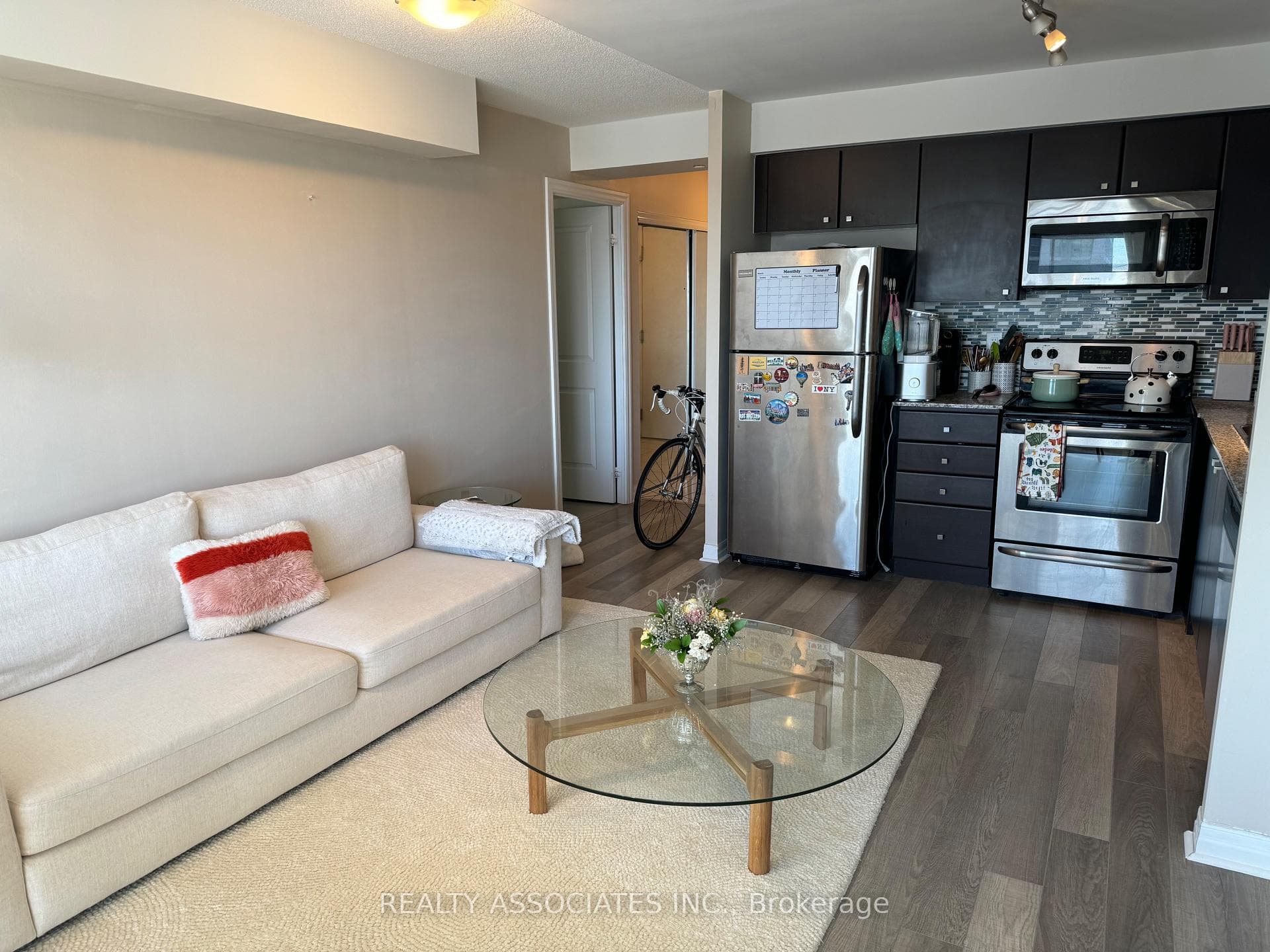 275 Yorkland Road Unit 2006 photo 9