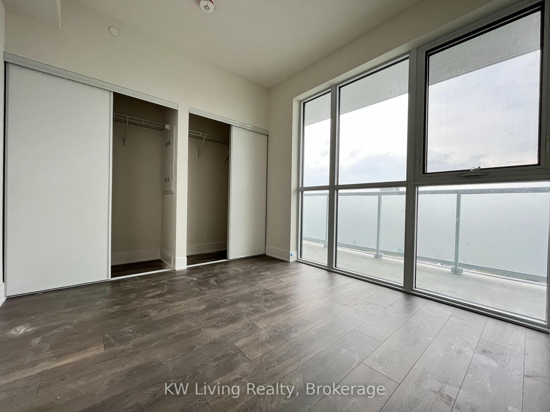 188 Fairview Mall Drive Unit 2212 photo 8
